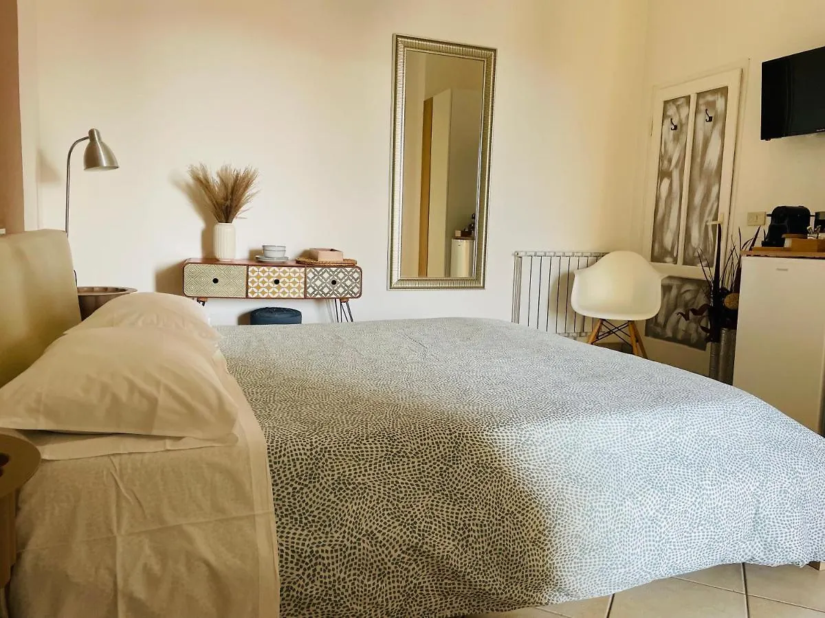 B&B L'Albero Di Melograno Seccheto Bed & Breakfast